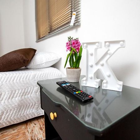 Komodo Alojamiento- Hostal Autoservicio, Ubicado Cerca Al Centro Historico - Bano Privado, Wifi , Cama 2X2 Y Agua Caliente Y Cocina Compartida Popayan Luaran gambar