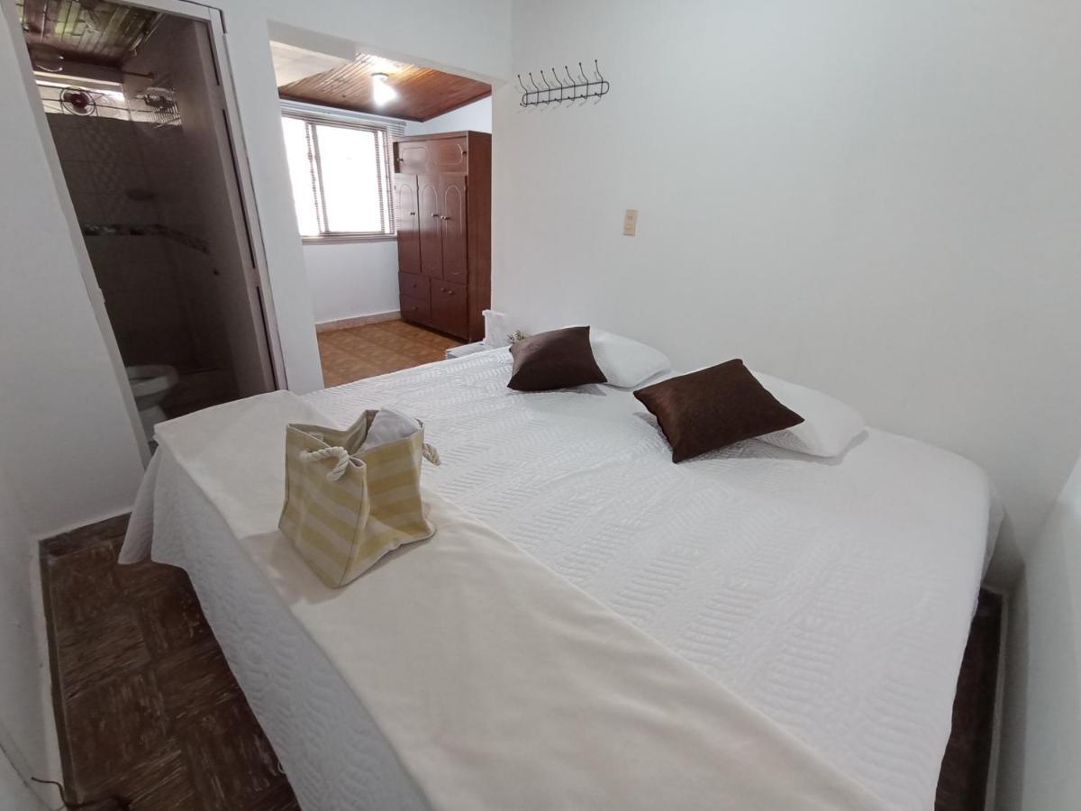 Komodo Alojamiento- Hostal Autoservicio - Ubicado Muy Cerca Al Centro Historico -Habitaciones Con Bano Privado, Wifi , Cama 2X2 Popayan Luaran gambar