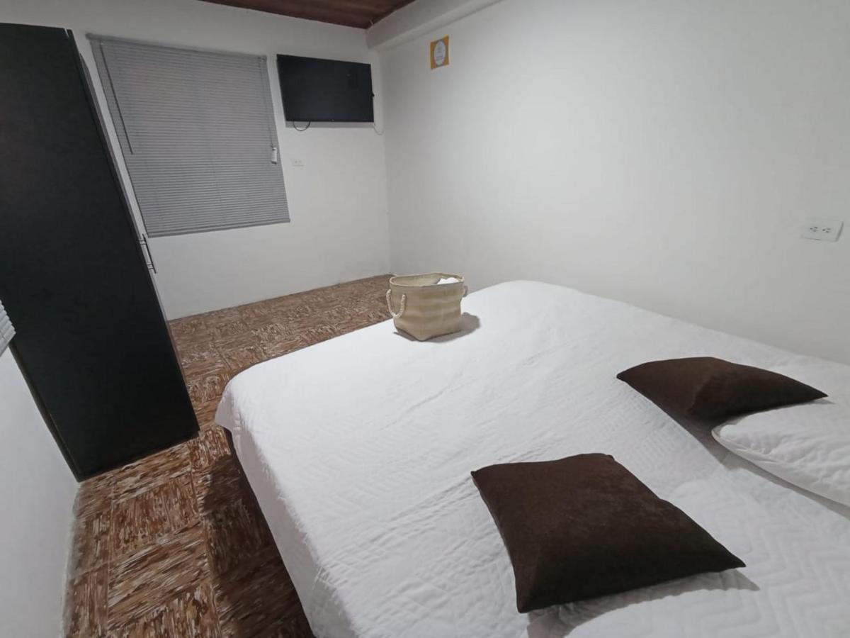 Komodo Alojamiento- Hostal Autoservicio, Ubicado Cerca Al Centro Historico - Bano Privado, Wifi , Cama 2X2 Y Agua Caliente Y Cocina Compartida Popayan Luaran gambar