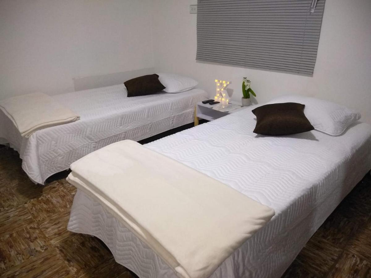 Komodo Alojamiento- Hostal Autoservicio, Ubicado Cerca Al Centro Historico - Bano Privado, Wifi , Cama 2X2 Y Agua Caliente Y Cocina Compartida Popayan Luaran gambar
