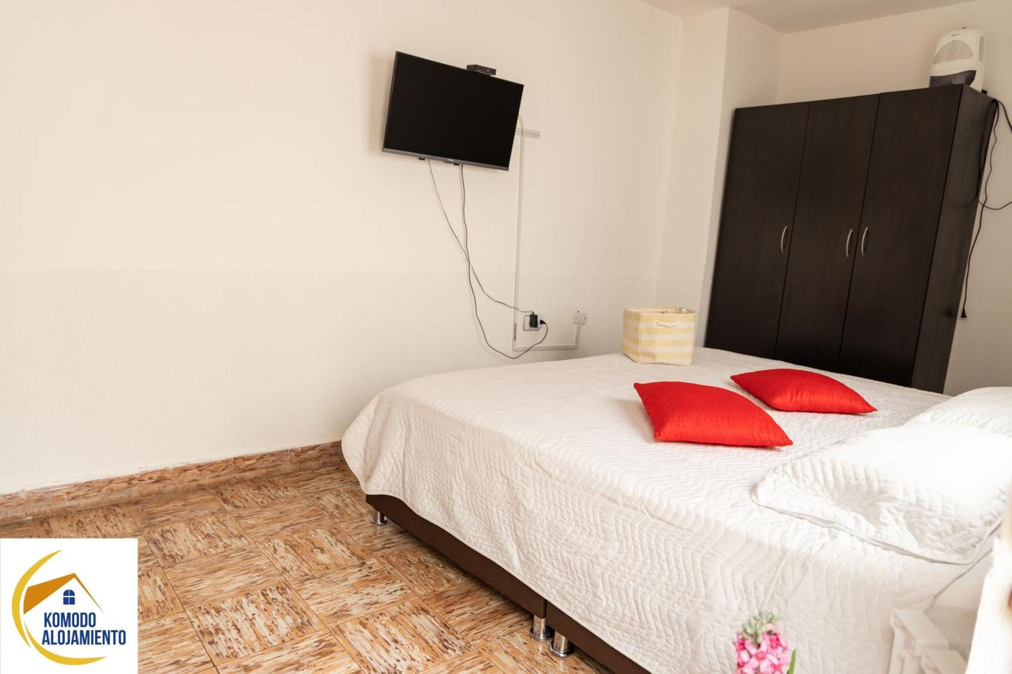 Komodo Alojamiento- Hostal Autoservicio, Ubicado Cerca Al Centro Historico - Bano Privado, Wifi , Cama 2X2 Y Agua Caliente Y Cocina Compartida Popayan Luaran gambar