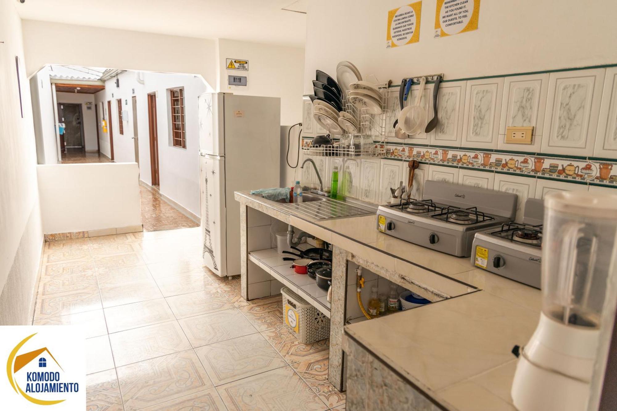 Komodo Alojamiento- Hostal Autoservicio, Ubicado Cerca Al Centro Historico - Bano Privado, Wifi , Cama 2X2 Y Agua Caliente Y Cocina Compartida Popayan Luaran gambar
